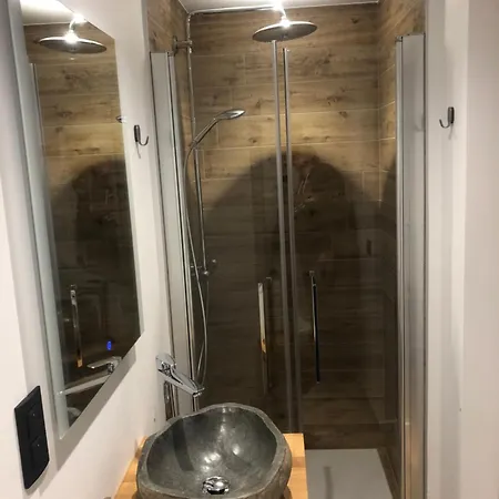 Les Tiny House Du Mas De Mont Mont (Namur)