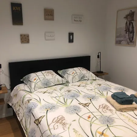 Les Tiny House Du Mas De Mont Bed & Breakfast Mont (Namur)